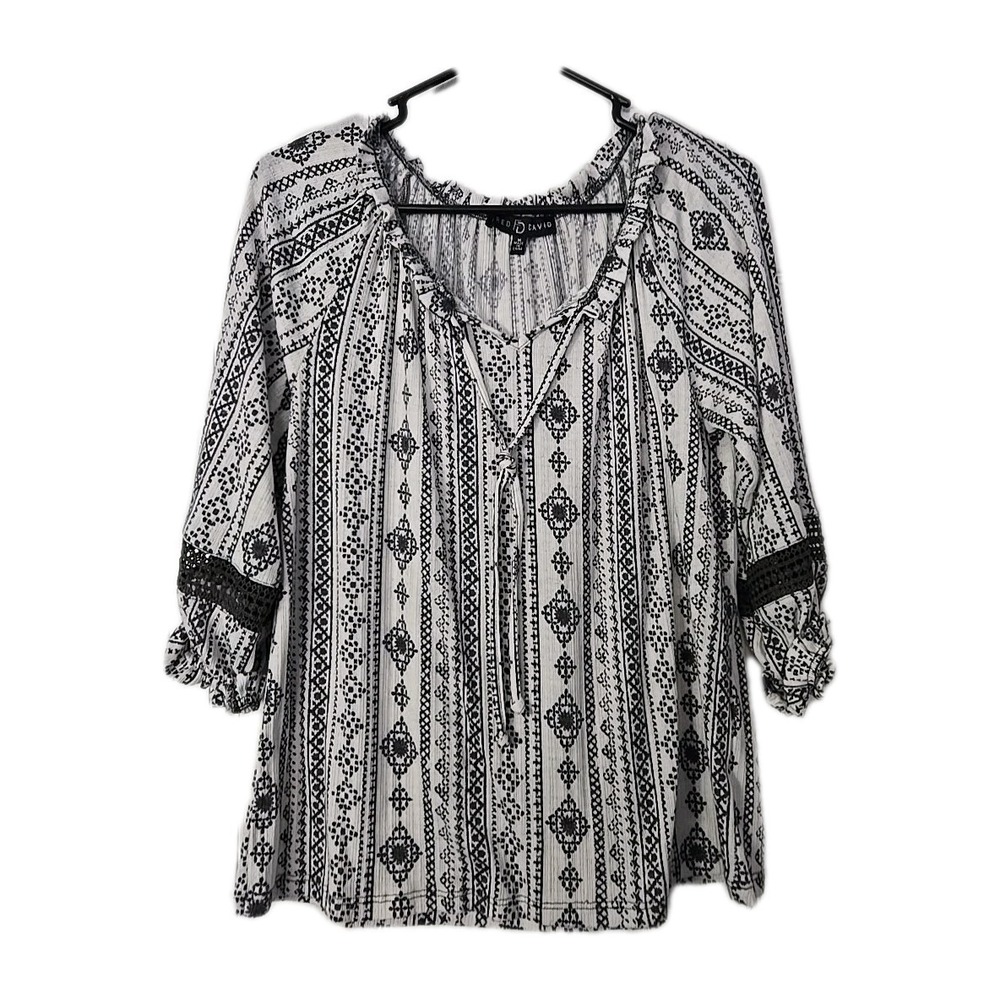 Fred David Womans 3/4 Sleeve Blouse Size Medium‎ White & Grey